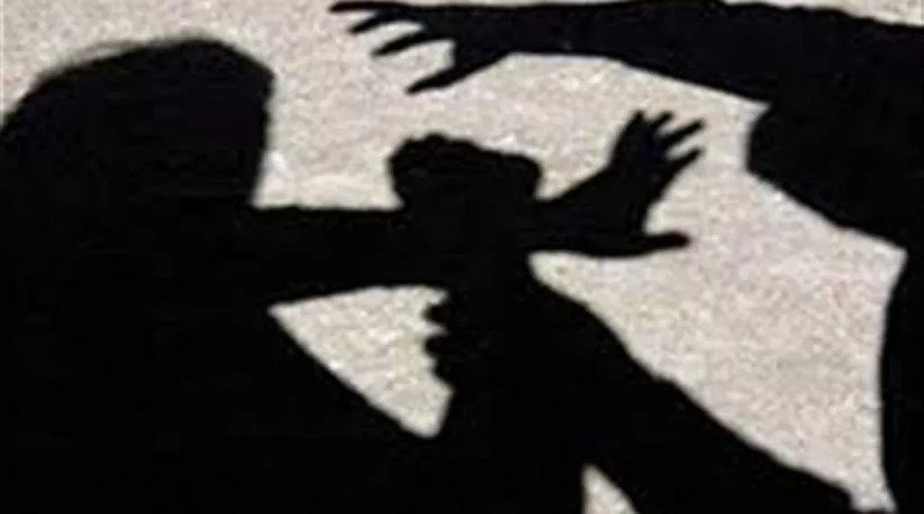 Limasol'da lise avlusunda dışarıdan biri tarafından dövülen 17 yaşındaki öğrenci beyin sarsıntısı geçirdi