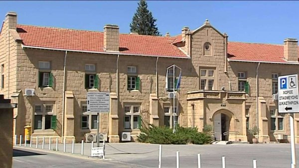 14 yaşındaki Stylianos'un ölüm davasında hemşire: «Herkes biliyordu ama çocuk ortamdan çıkarılmadı»