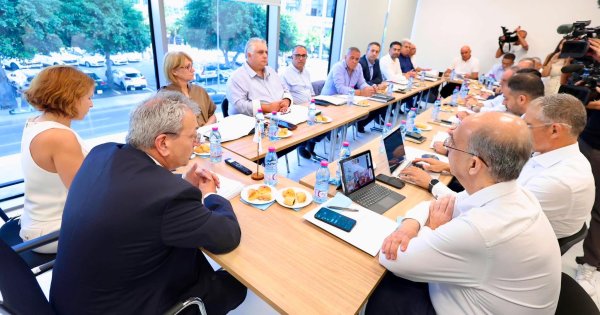 Emeklilik reformunda Musiouttas'tan iyimserlik, sendikalardan gelecek nesil endişesi