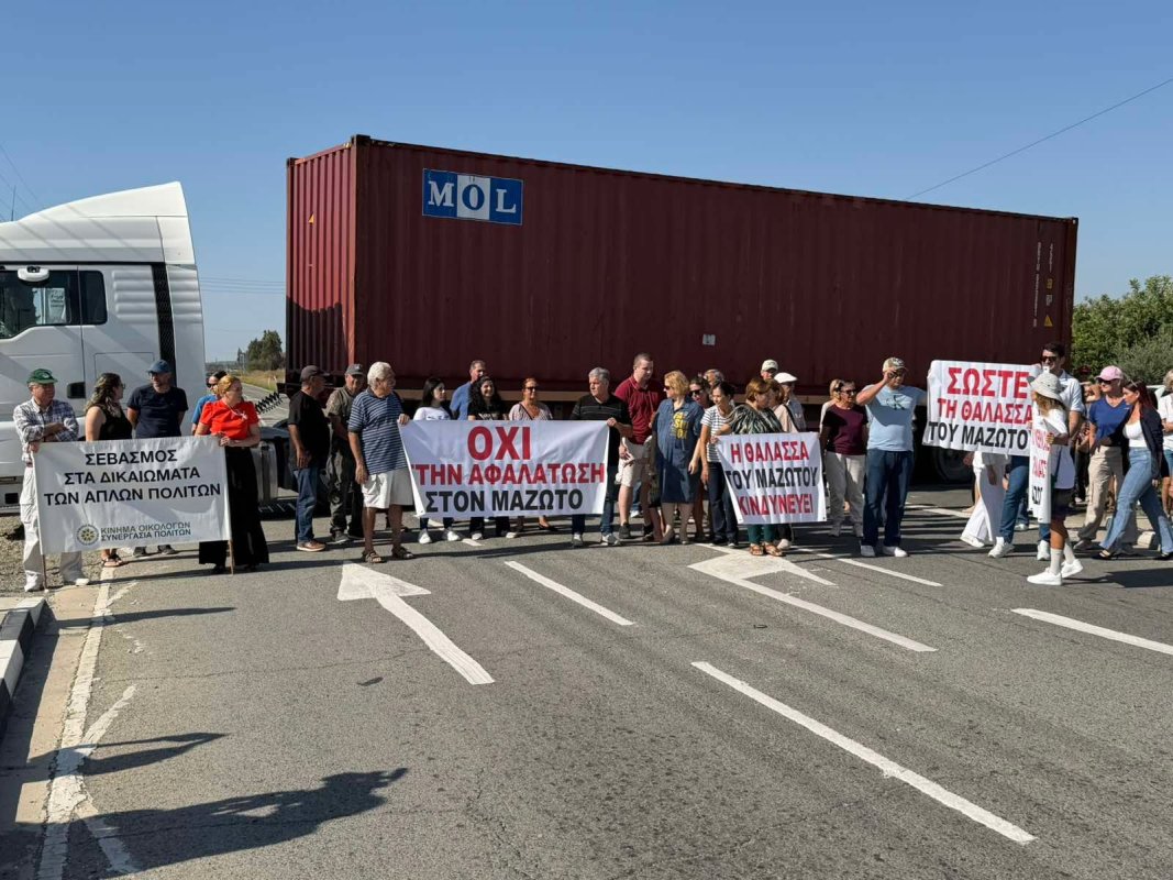 Mazotos'ta tuzdan arındırma tesisine tepki: Köylüler yolu kapattı, iptal istiyor