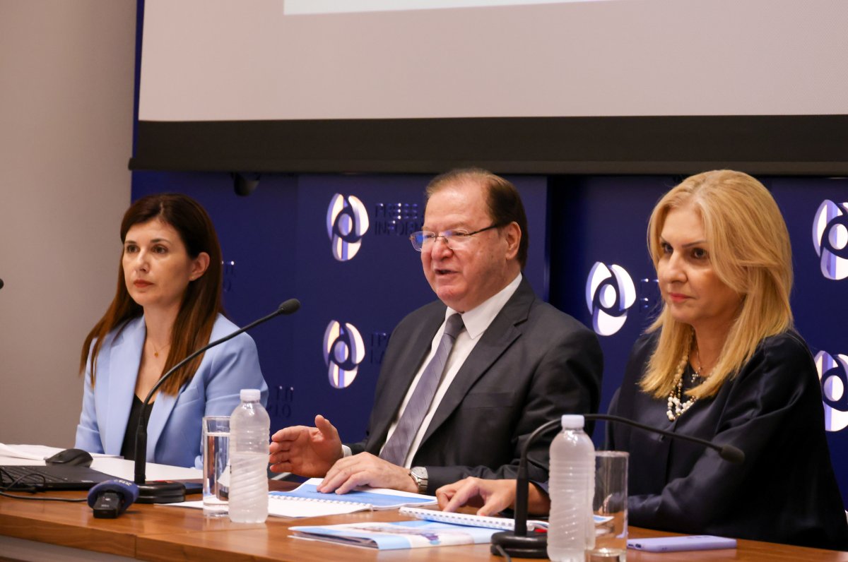 Kamu görevlilerinin neredeyse tamamı yine 'mükemmel' bulundu