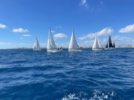İtalya Büyükelçiliğinin düzenlediği Barış için Regatta'ya Kıbrıs açıklarında 24 tekne katıldı