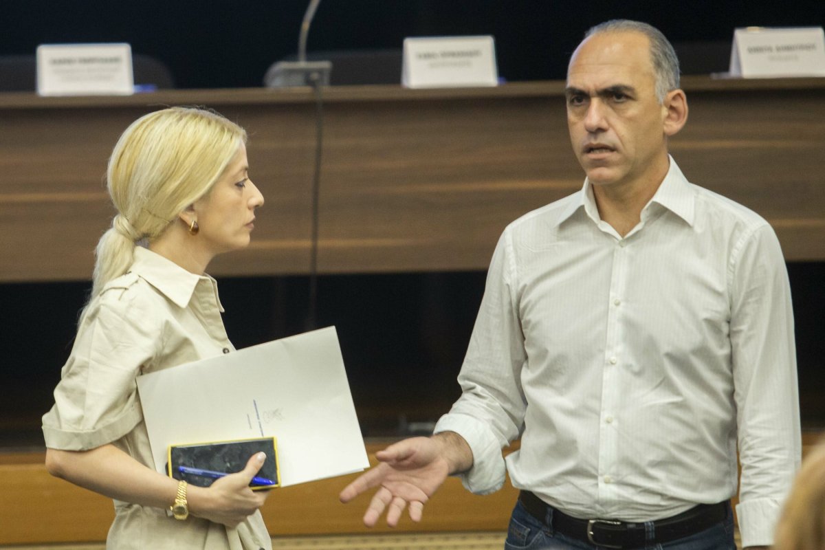 DİSİ'li Harris Georgiades, baskı altında oluşan parti içi süreci kabul etmedi