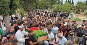 Girne feribot faciasında ölen beş yaşındaki Asaf Bicer için cenaze töreni düzenlendi