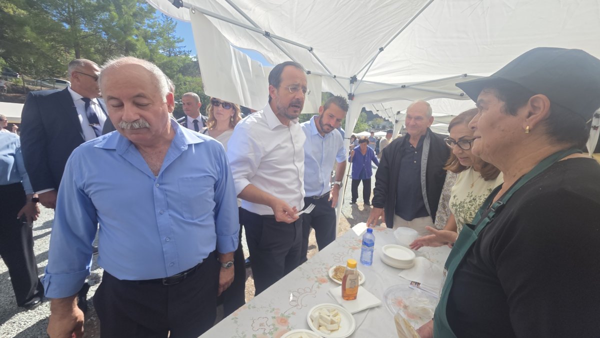 Hristodulidis, Kelokedara'da köy merkezinin yenilenmesine 50 bin euro destek verdi