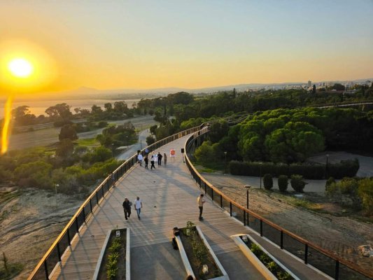 Larnaka'daki Pattichio Parkı 5,3 milyon euroluk projenin ardından resmen açıldı