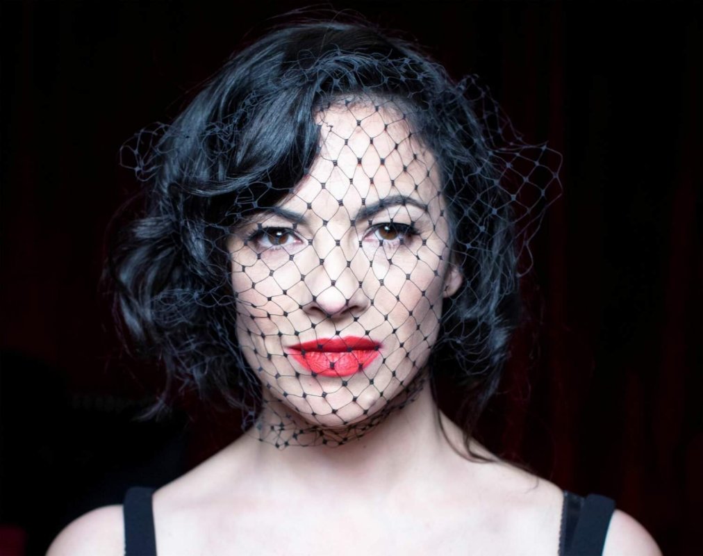 Müzik ve tiyatroyu harmanlayan Camille O'Sullivan, 1 Kasım'da Lefkoşa'da sahne alıyor