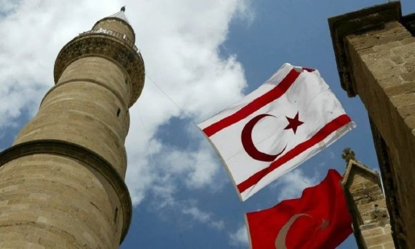 Başbakan Üstel'in partisi KEE'de iç seçim sonrası kaos: Bazıları oy pusulalarını cebine koydu