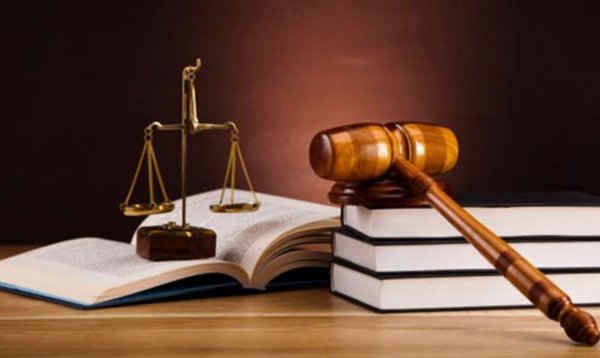 Güney Kıbrıs'ta yargıçlar kâtip ve stenograf işi yapıyor: Destek personeli eksikliği sürüyor