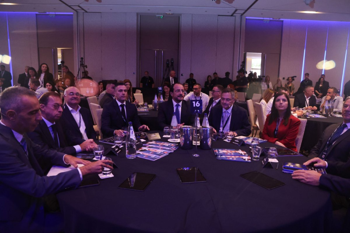 Limasol zirvesi: Geleneksel bankalar fintech'leri geride bıraktı, yeni tehditler var