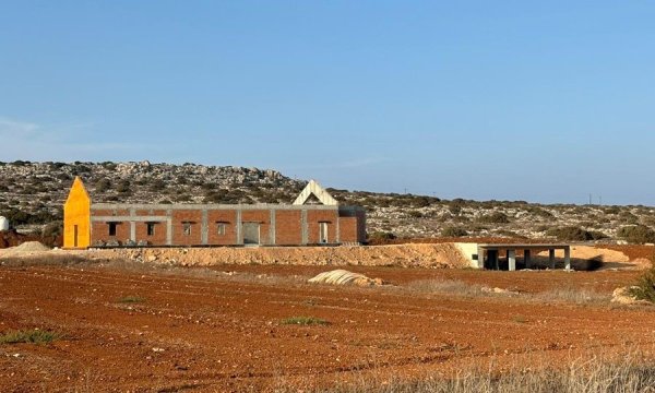 Çevreciler, Bakanlar Kurulu'nu Kavo Greko'daki izinsiz manastıra imar ruhsatı vermemeye çağırdı
