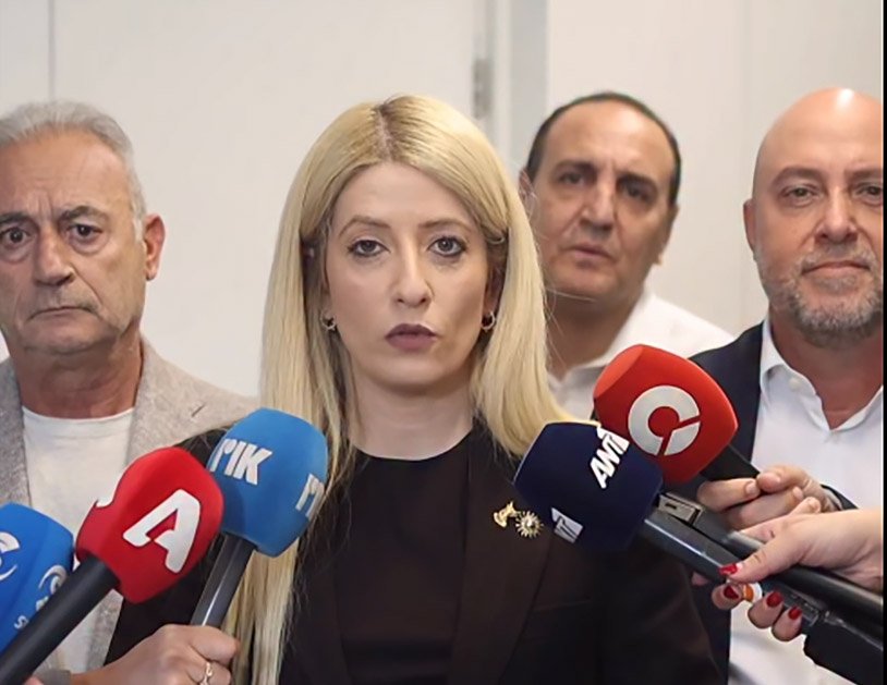 Demokratik Seferberlik Partisi lideri Annita Demetriou, ikinci turda Hristodulidis'i desteklemeyi dışlamadı