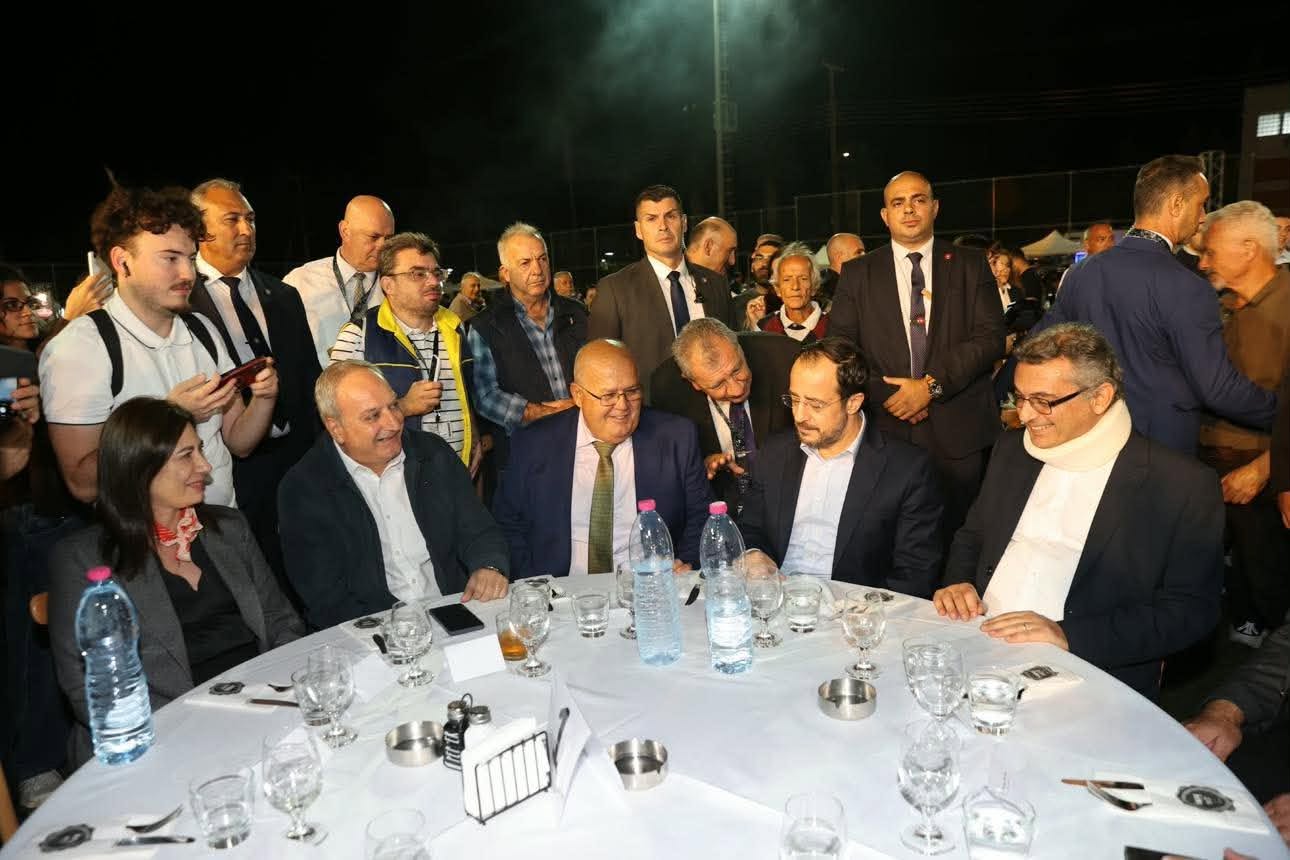 a2fc58cf2abaf7ef9d320aa6101529d0.jpg