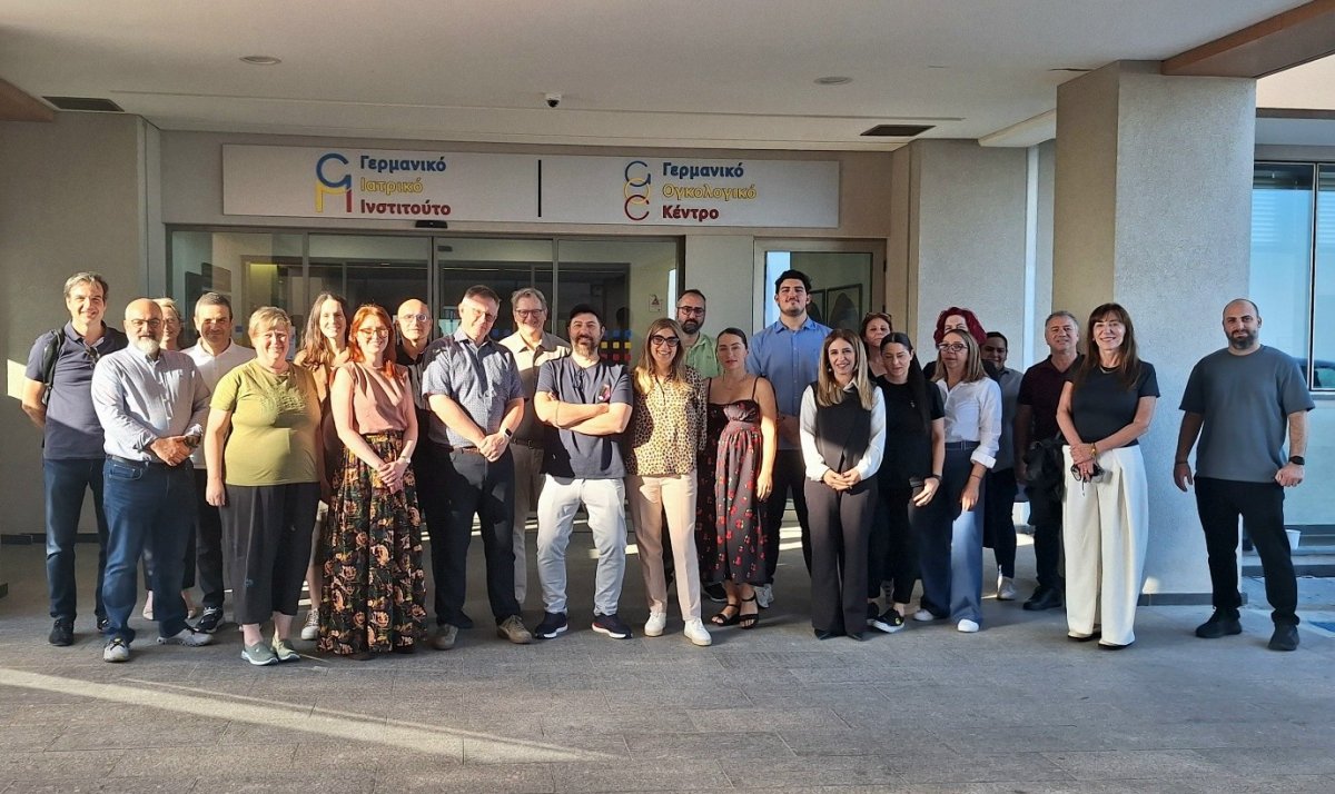 Kıbrıs'ta uluslararası seminerde enfeksiyon kontrolü ve dirençli mikroplar ele alındı