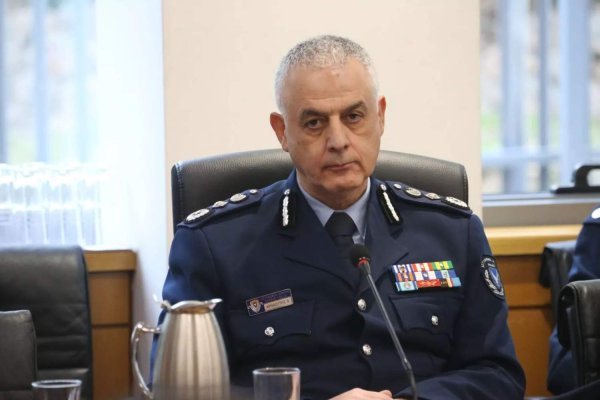 Güney Kıbrıs polis şefi Themistos Arnaoutis Police 2030 planını teşkilata anlatıyor