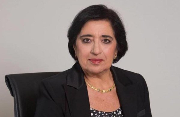Eratos Kozaku Markulli’nin ‘Halkino Nisi’ şiir kitabı resimlerle yeniden yayımlandı