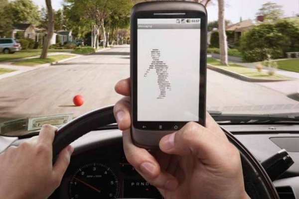 Kıbrıs polisi 5-11 Ekim'de direksiyonda cep telefonu denetimi başlatıyor