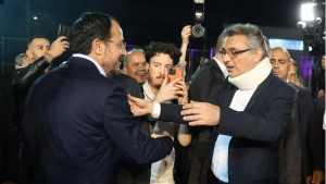 Pile'de Cumhurbaşkanı Hristodulidis ile Türk Kıbrıslı lider Erhürman aynı masada