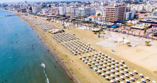 Larnaka'da turizm engelsiz hale getiriliyor: Müzelerden otellere erişilebilirlik adımları