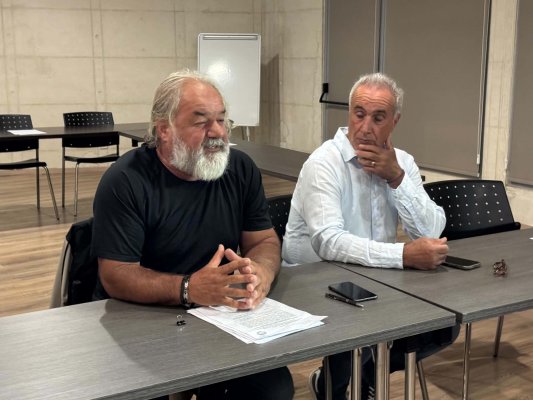 Pafos'ta üzüm üreticileri sokağa indi: Mildiyö zararı için tazminat istiyor