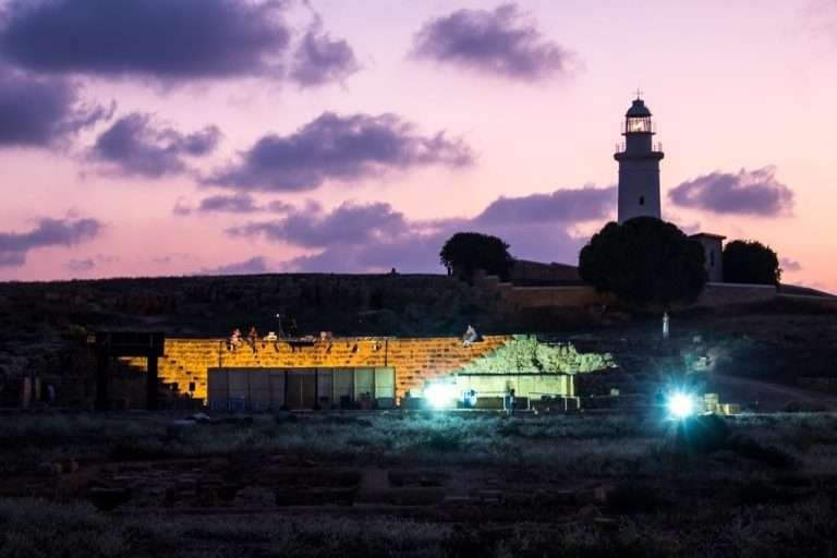 Kato Baf Antik Odeonu'nun kültürel yaşama yeniden dahil edilmesi isteniyor