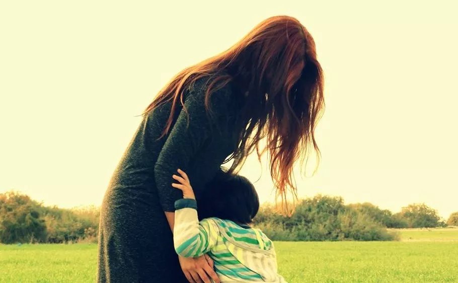 Araştırma: Yeni annelerin yarısı depresyon ve kaygı belirtisi bildiriyor