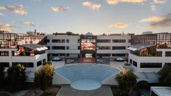 Lefkoşa Üniversitesi'nden 25 akademisyen Stanford'un en çok atıf alan bilim insanları listesinde