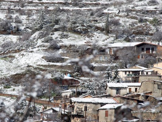 Dağlık bölgelerde ısınma pahalanıyor: "Halk daha fazlasını istiyor"