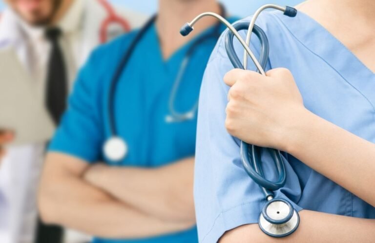 Kıbrıs Tıp Birliği'nden avukatlar örneğinde doktorları koruyan Avrupa sözleşmesi girişimi