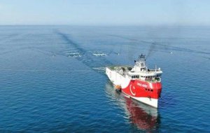 Oruç Reis, işgal altındaki Girne açıklarına döndü: Türkiye-KKTC doğalgaz boru hattı araştırması