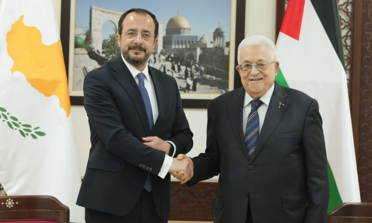 Hristodulidis ile Filistin Devlet Başkanı Mahmud Abbas, Kıbrıs'ın insani yardımını görüştü