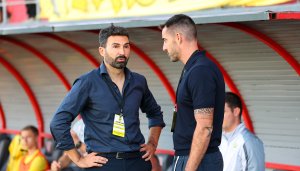 AEK ile 2-2 berabere kalan Krasava ENY'nin hocası Romo: «Hak ettiğimiz bir puanı kazandığımızı hissediyoruz»