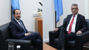 Hristodulidis ile Erhürman yarın görüşüyor; müzakerelerin yeniden başlaması için somut öneriler masada