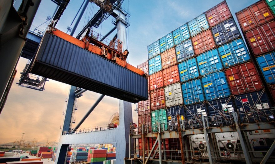 Kıbrıs'ta ticaret açığı 6,3 milyar euroya çıktı; başlıca ihracat yakıt, hellim ve ilaç