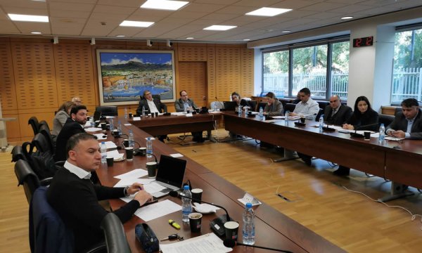 Kullanım kaybı düzenlemeleri hâlâ kâğıtta: AKEL milletvekili Nikos Kettiris 'aldatmaca' dedi
