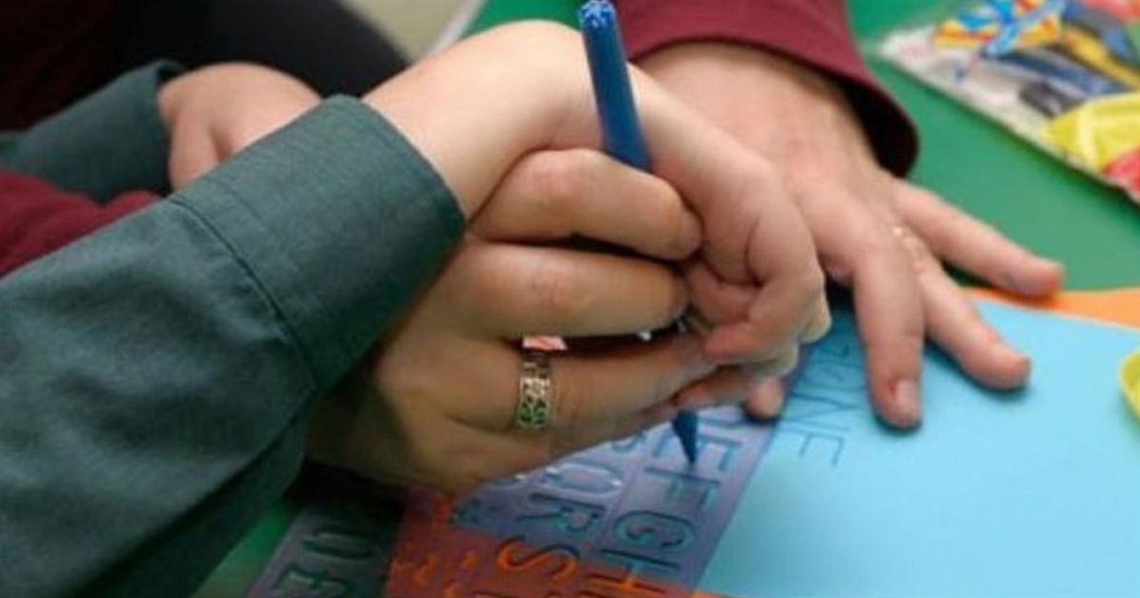 Okul yardımcısı meselesi yeniden gündemde: Ciddi engelli çocuklara özel refakatçi verilmiyor